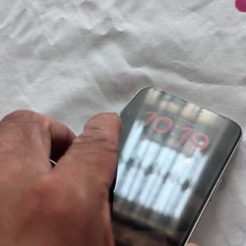 İlan Edilen Mükemmellik Yerine Çizikli İPhone 15 Pro Max