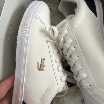 Defolu Lacoste Ayakkabı İçin Hediye Çeki Talebi