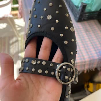 Oksitlenen Zımbalı Sandalet İçin Garanti Süresi Ve Müşteri Hizmetleri Sorunu