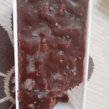Hakmar Şubesinden Alınan Helvada Yoğun Küf Tespiti Ve Sağlık Tehdidi