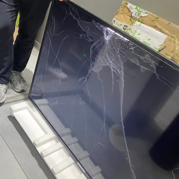 Televizyon Açılmıyor, Servis Sürecinde Çözüm Yok Ve Haksız Ücret Talebi