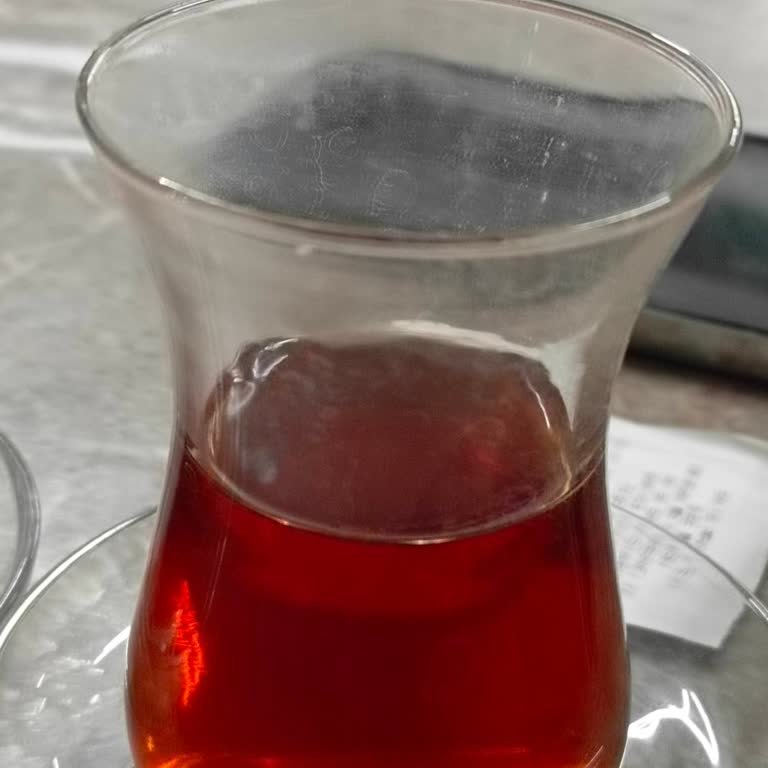Polis Evinin İlgisiz Personeli Ve Kirli Ortamı Güvenimizi Sarsıyor
