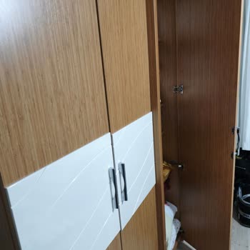 Bellona Menteşeleri Temin Edilemediği İçin Dolabımı Atmak Zorunda Bıraktı