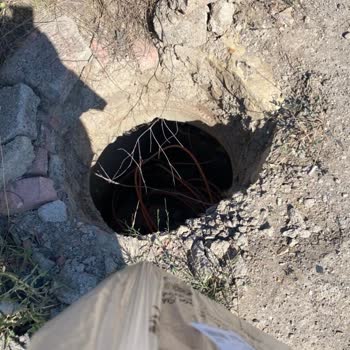 Ankara Çankaya’daki Açık Rögar Ve Telekom Kablosu Güvenlik Riski