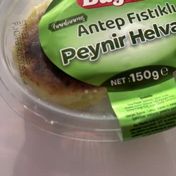 Şok Marketler Küflü Antep Fıstıklı Peynir Helvası İçin Para İadesi Ve Özür Talebi