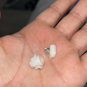 Kısa Sürede Kırılan Süpürge Başlığı İçin Değişim Talebi