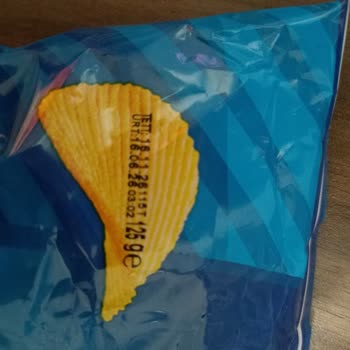 Ruffles Original Cips Paketi Üzerindeki Mor Leke