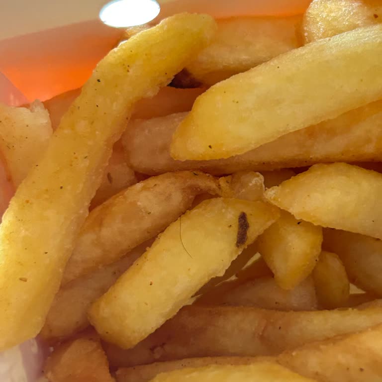 Popeyes Ve Uber Eats Siparişinde Kıl Bulunması, İade Reddi
