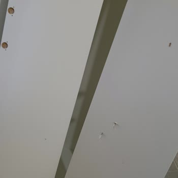 Defolu Gardırop Kapağı Değişiminde Gecikme Ve İletişimsizlik