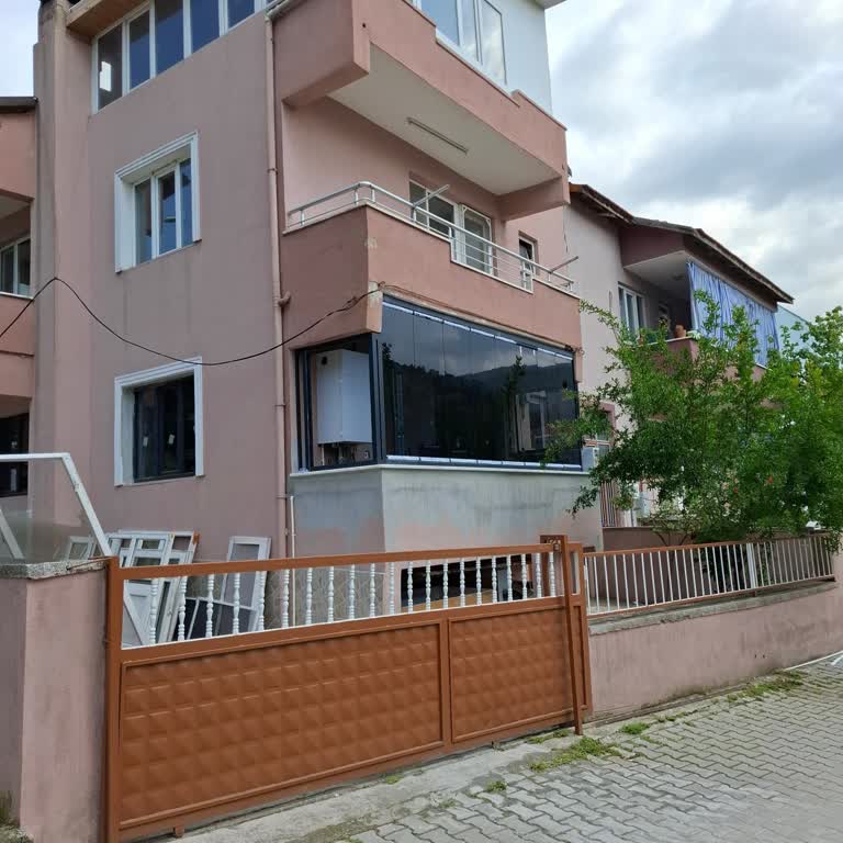 Türk Telekom'dan Binamda Eski Ve Kopmuş Telefon Kablolarının Çıkarılması Talebi