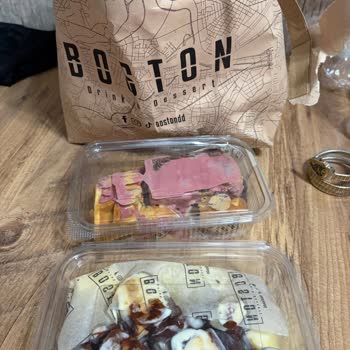 Boston Drink & Dessert Hizmet Çok Kötü!