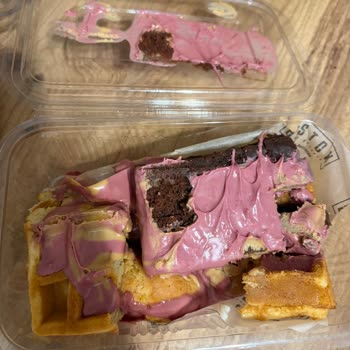 Boston Drink & Dessert Hizmet Çok Kötü!