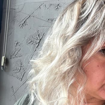 Sivas Nihal Doğan Kuaför Saçlarımı İstediğimle Alakasız Bir Renk Yaptı!