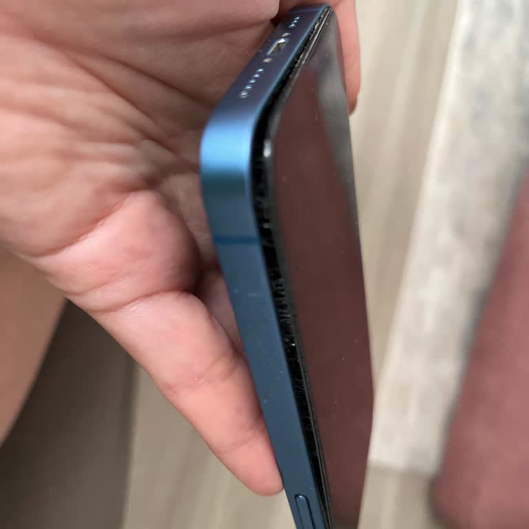 Apple Telefonunun Pil Şişmesi Garanti Kapsamında Olmalı