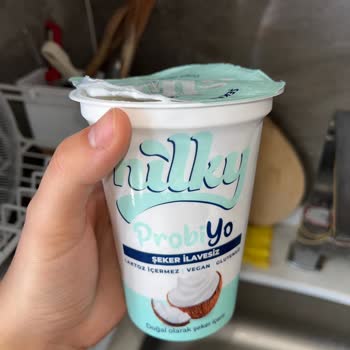 Migros’ta Nilky Yoğurdunda Küf Görüldü İade Ve Özür Talebi