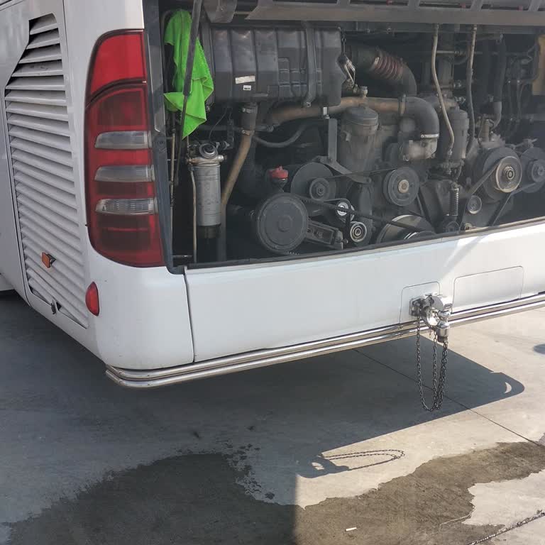 Arızalı Otobüste 2 Saat Bekletildik Ve Bilgi Verilmedi