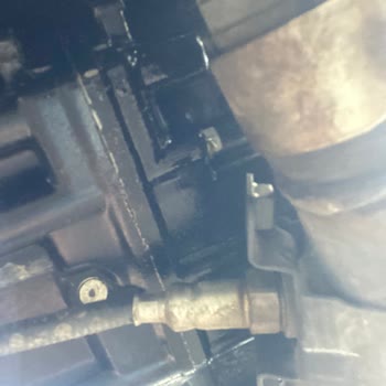 Bajaj Pulsar NS200'da Yağ Sızıntısı Sorunu Çözümsüz Kaldı
