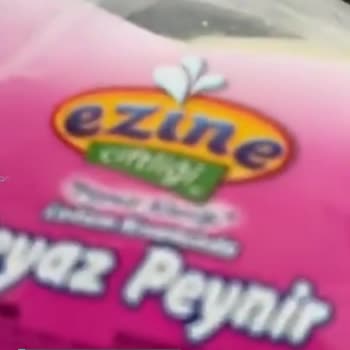 Tahsildaroğlu Ezine Çiftliği Peynirin İçinden Saç Çıktı!