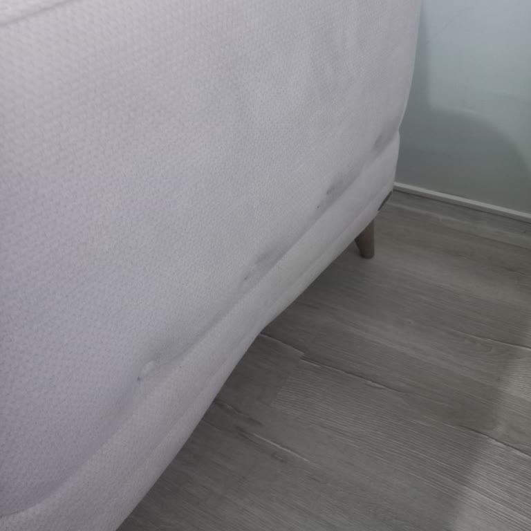 Doğtaş Koltuk Kolunda Kırık Parça Ve Yanlış Renk Sorunu, Müşteri Hizmetlerinde Çözüm Bulunamıyor