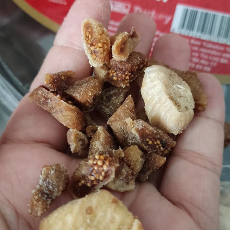 Köseoğlu Aşure Setindeki Küflü İncirler Gıda Güvenliğini Tehdit Ediyor