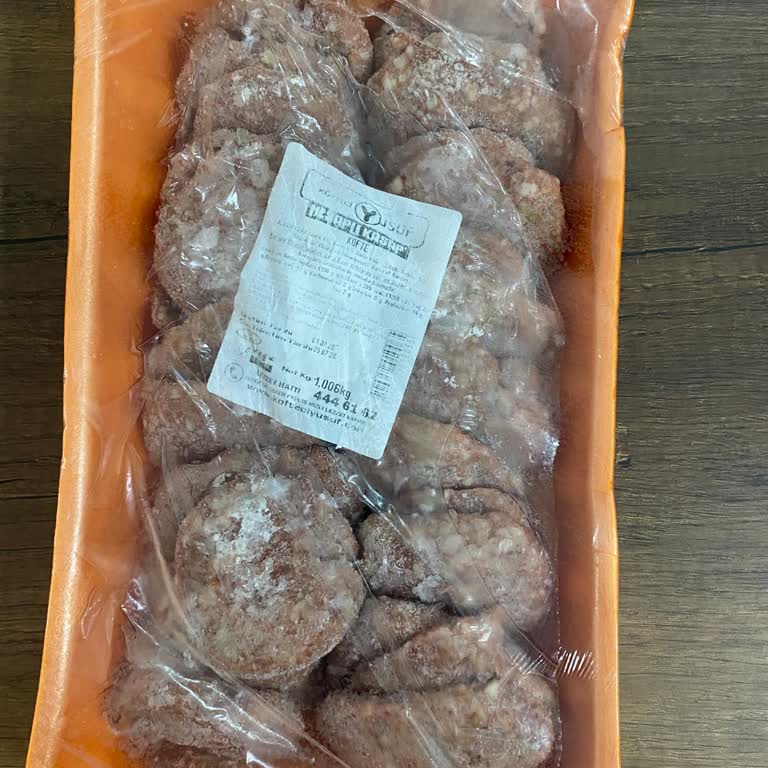Köfteci Yusuf’ta Kuzu Olduğu Söylenen Etin Koyun Çıktığı Ve İade Reddi