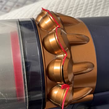 Dyson Gen5 Detect Süpürgede Papatya Fırçanın Soyulması Ve Ani Durdurulma Garanti Kapsamına Alınmalı