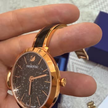 Swarovski Saatim Çizik Ve Korumasız Gönderildi, Değişim Talebime Cevap Gelmedi