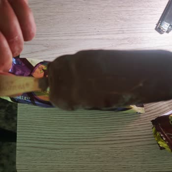 Aldığım Magnum Double Ahududu Ve Böğürtlen Dondurmasının Boş Çıkması