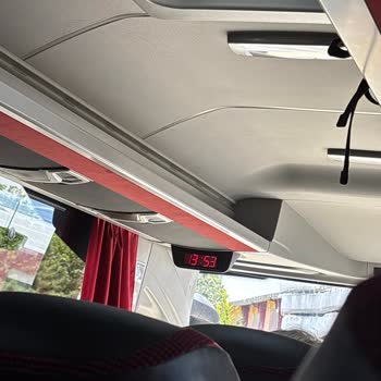 Uşak Seferinde Eski Emniyet Kemerleri Ve Uzayan Yolculuk