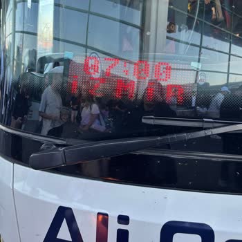 Uşak Seferinde Eski Emniyet Kemerleri Ve Uzayan Yolculuk