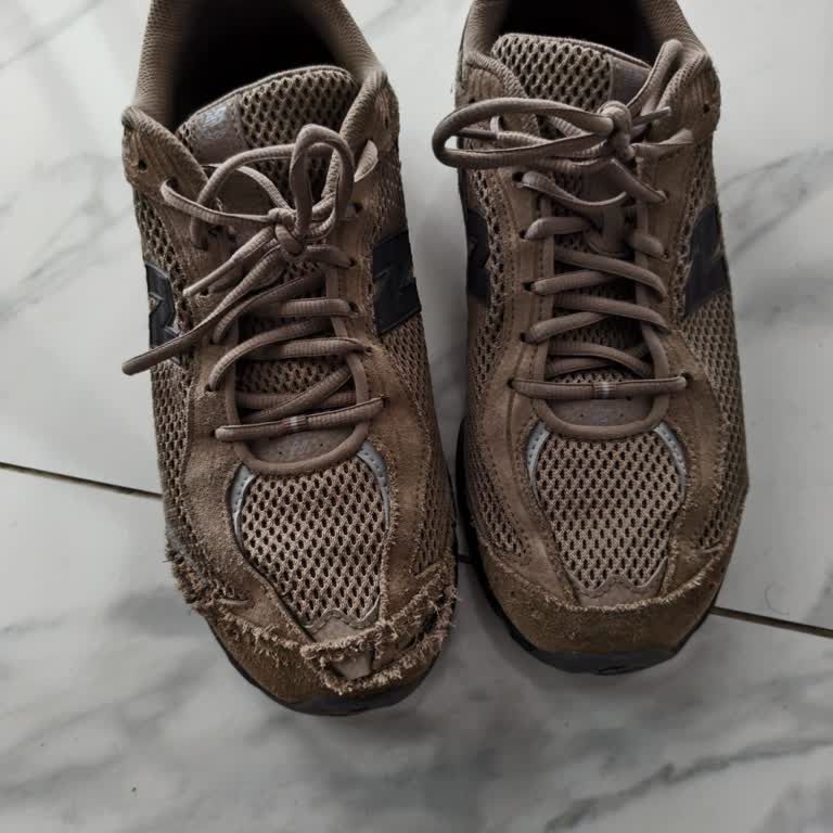 7.000 TL’lik New Balance Ayakkabıda 1 Ayda Burun Açılması Ve Garanti Reddi