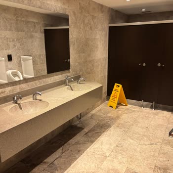Mall Of İstanbul Mescidinde Abdesthane Ve Klozet Kapasite Sorunu