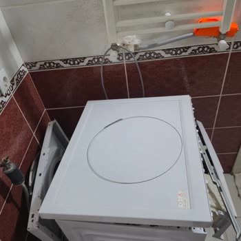 Arçelik Yetkili Servisi Çamaşır Makinesini Parçalayıp Evde Bıraktı, Parça Gelmedi Ve Bilgi Verilmedi