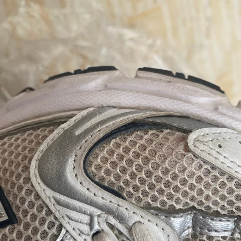 New Balance 590 Model Ayakkabıda Açılma Sorunu Ve Üretim Hatası İddiası Reddedildi