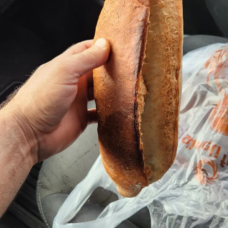 Güneli Fırın’dan Küçük Gramajlı Ve Pahalı Ekmek Şikayeti