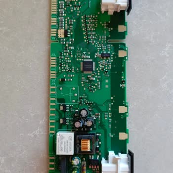 İnşaat Sebebiyle Siemens KI87SAFE0N-02 Buzdolabı Ana Kartı Kırıldı Ve Parça Teslimatı Gecikti