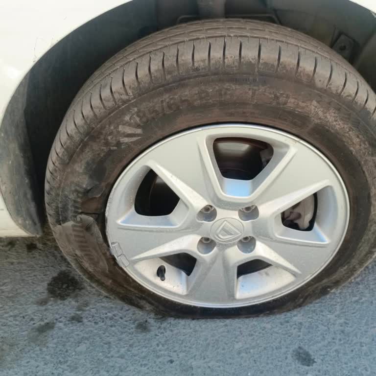 1 Ay Sonra Patlayan Lastik Ve Cevapsız Garanti Süreci