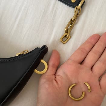 Guess Çantasının Metal Bağlantısı Normal Kullanımda Koptu: İade Talebi