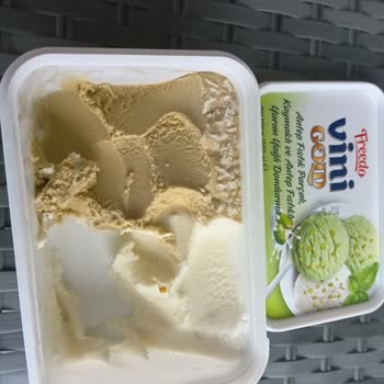 Antep Fıstıklı Dondurmanın Renk Ve Tatı Beklenenden Farklı