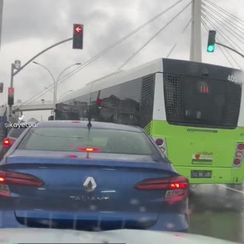 Kocaeli Büyükşehir Belediyesi Trafiği Tehlikeye Atan Şoför