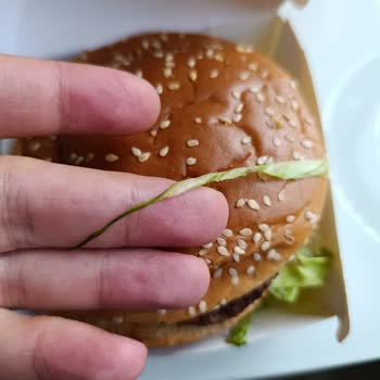 Ayıplı Hamburger Ve Eksik Dondurmalara Trendyol GO’da İade Reddi