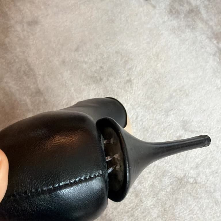 Ayakkabı Topuğu Sürekli Kırılıyor, Değişim Ve İade Yok