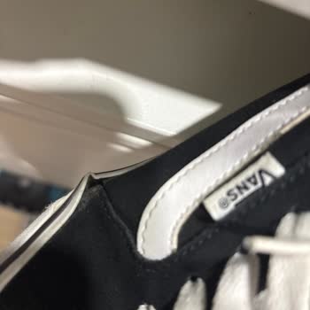 Vans Ayakkabısında Üretim Hatası Nedeniyle Yan Taban Açılmaları Ve Değişim Talebi