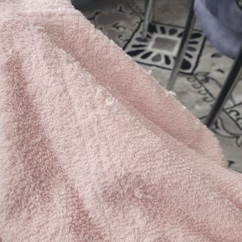 İlk Yıkamada Bornozun İplerinin Kopması Ve Satıcıdan Cevap Gelmemesi