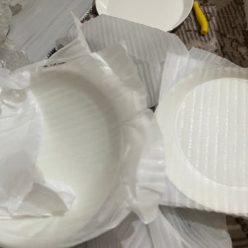 Sipariş Edilen Yemek Takımı Yerine Düşük Kaliteli Ve Yamuk Tabak Takımı Gönderildi
