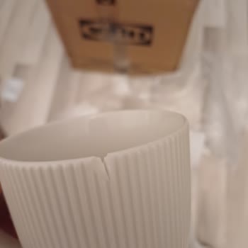 Kırık Gelen IKEA Şişe Ve Kupalar İçin İade Talebi