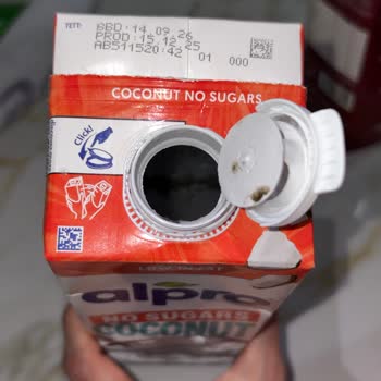 Alpro Şekersiz Hindistan Cevizi İçeceğinde Yoğun Küf Sorunu
