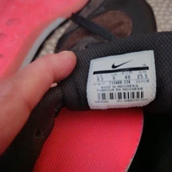 Nike Runner Ayakkabı Ömrü Beklenenden Çok Kısa, Değişim Talebi