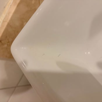 Otel Özellikleri Yanıltıcı, Oda Temizliği Kötü Ve İade Talebi