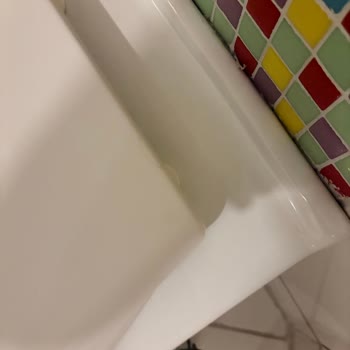Otel Özellikleri Yanıltıcı, Oda Temizliği Kötü Ve İade Talebi